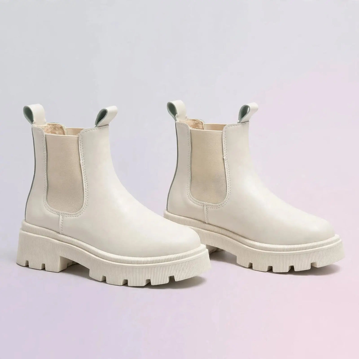Women's Urban Edge Chelsea Boots – Classic