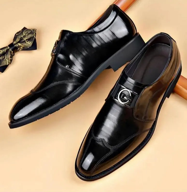 Embroidered Pointed-Toe Oxfords