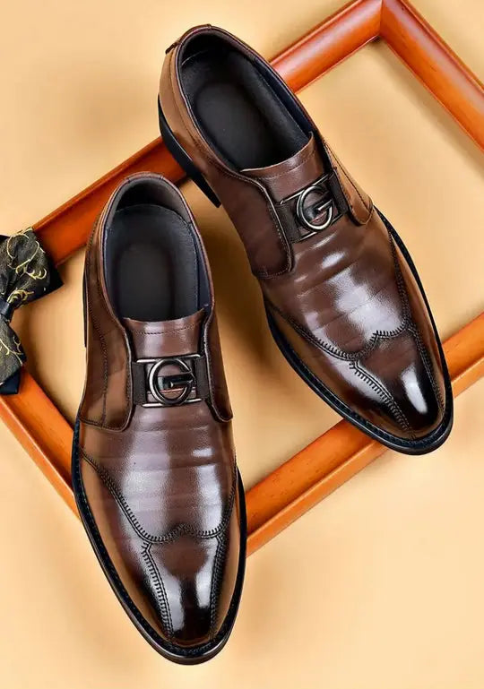 Embroidered Pointed-Toe Oxfords