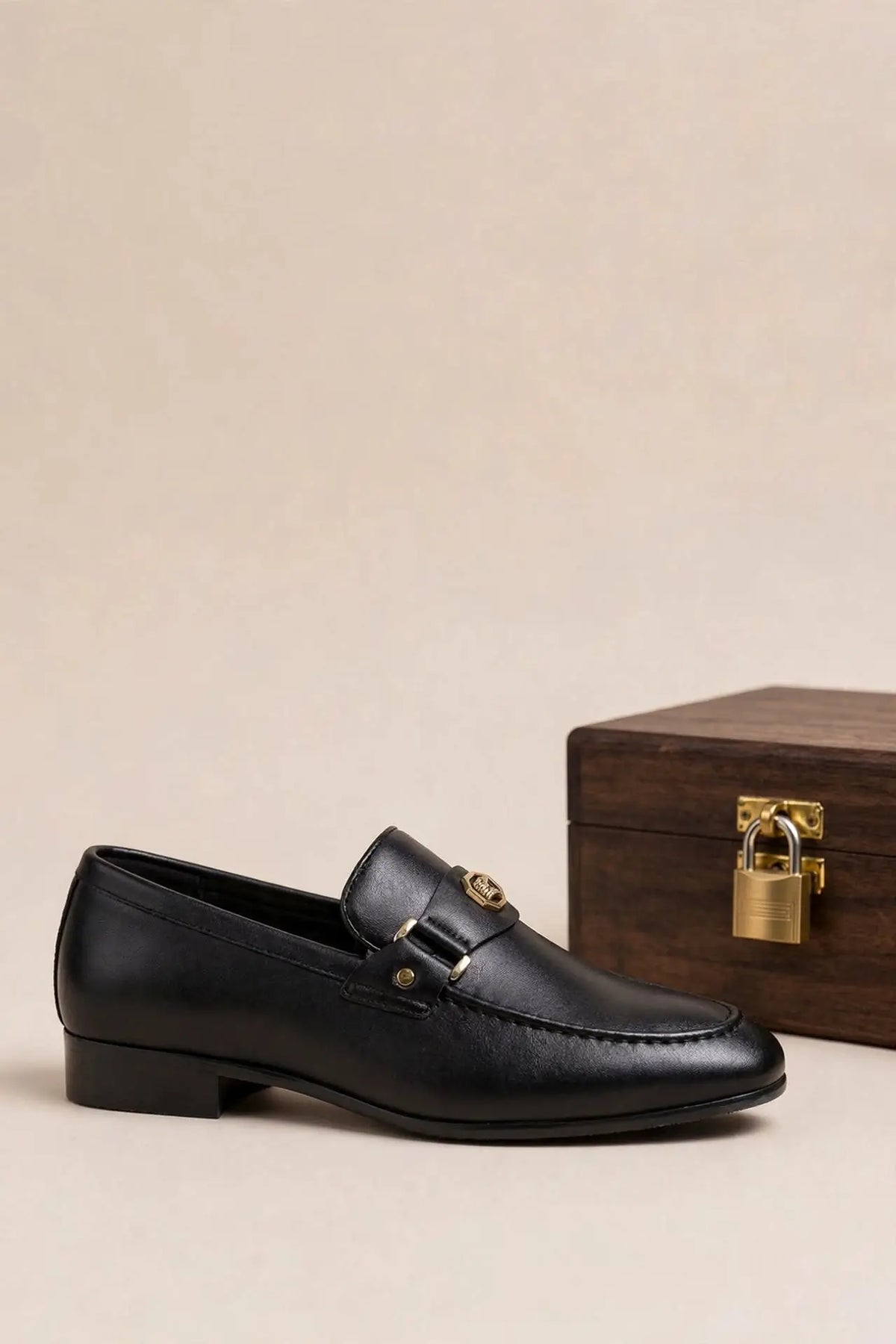Men's Classic Gold Emblem Loafers -Slip-On
