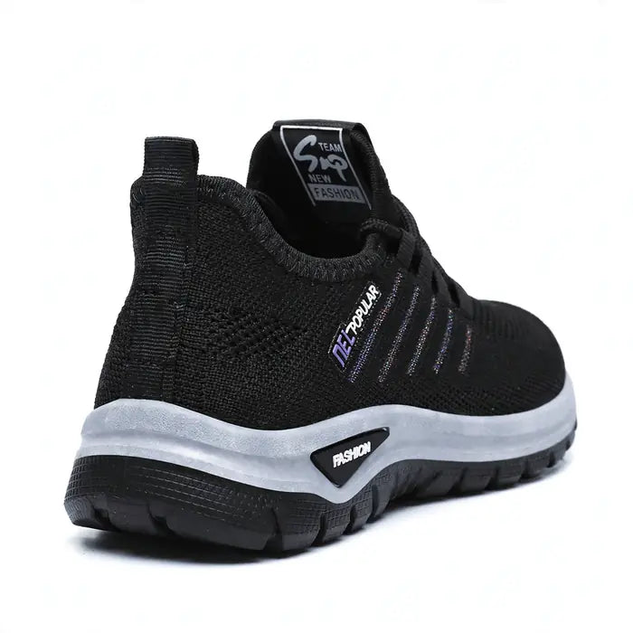 Light Sneaker With Soft Bottom
