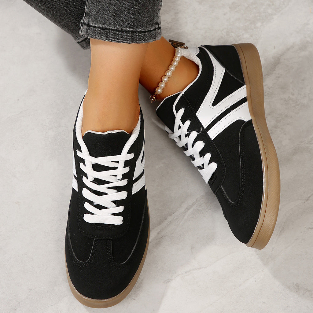 Women's Retro Vibe Classic Sneakers
