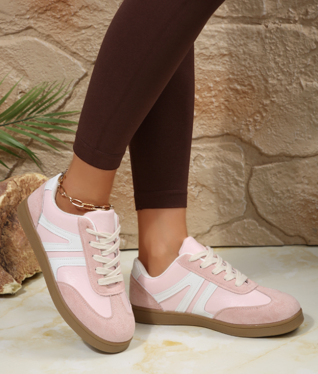Women's Retro Vibe Classic Sneakers