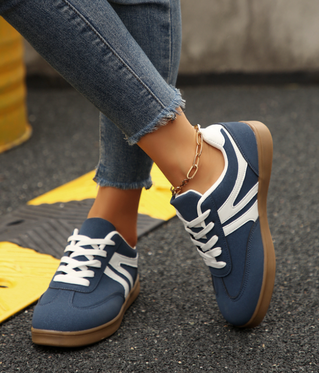 Women's Retro Vibe Classic Sneakers