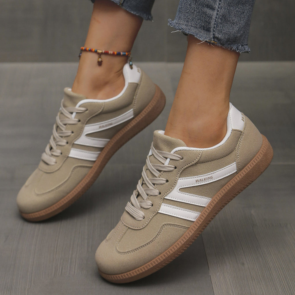 Women's Heritage Stripe Retro Sneakers