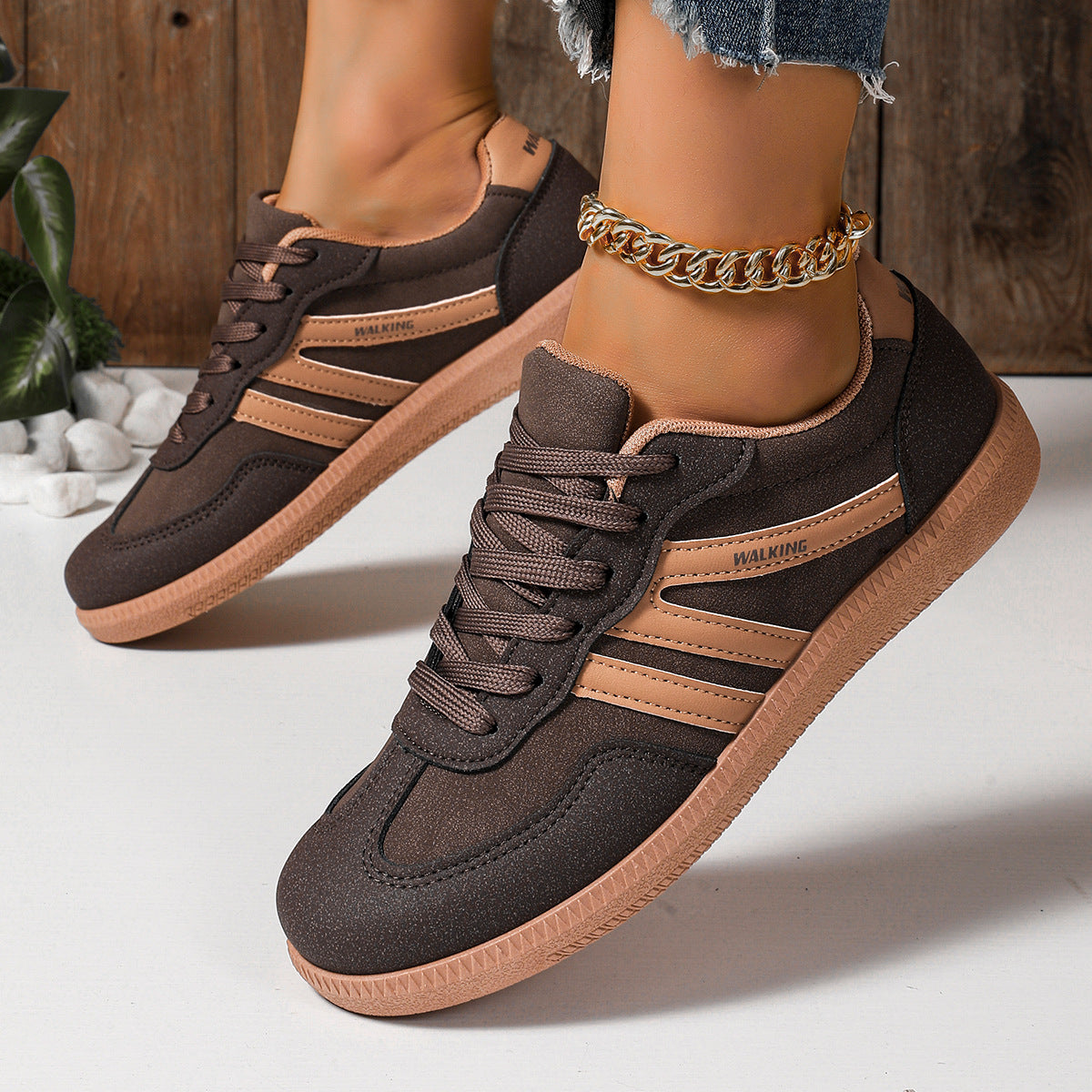 Women's Heritage Stripe Retro Sneakers