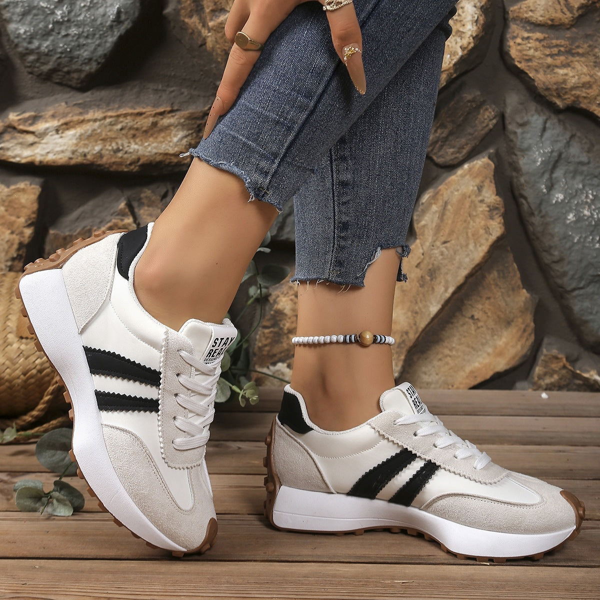 Women's Retro Stride Classic Sneakers