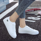 Women's Heart Charm Classic Sneakers