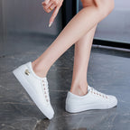Women's Heart Charm Classic Sneakers