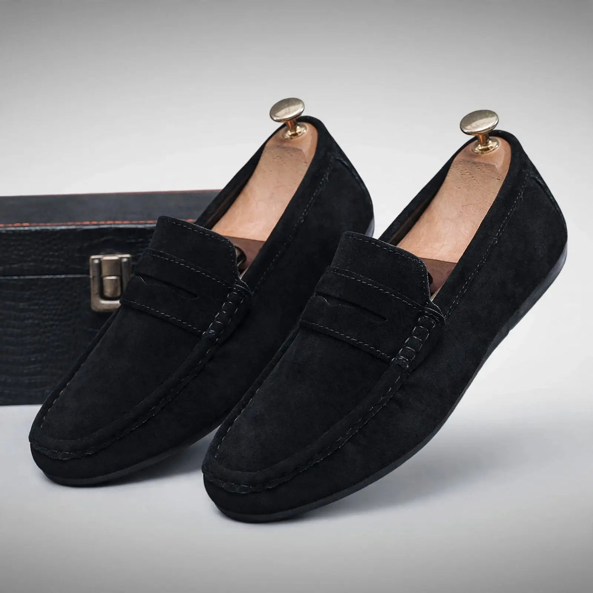 Men's Verona Classic Suede Penny Loafers
